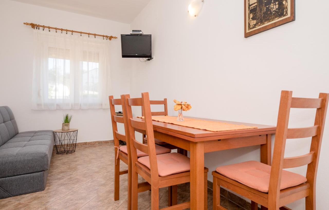 Apartments Silvana In Kampor ภายนอก รูปภาพ