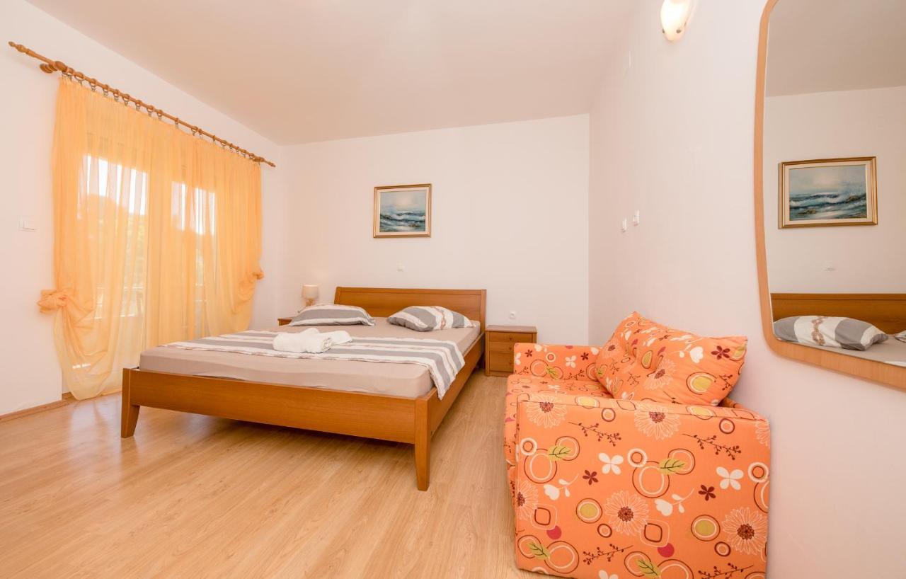 Apartments Silvana In Kampor ภายนอก รูปภาพ