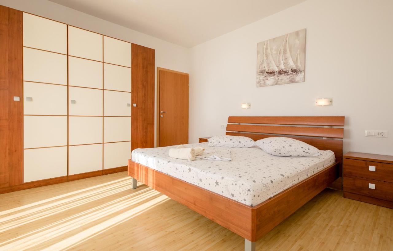 Apartments Silvana In Kampor ภายนอก รูปภาพ